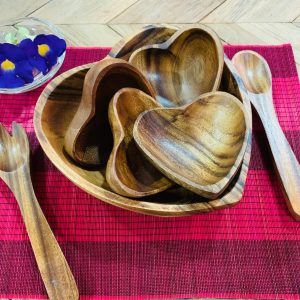Acacia Wood Set of 8 | Heart design | Mother bowl with 5 servers and utensils | Handmade bowls | Salad Bowl | Pasta Bowl | Serving Bowl