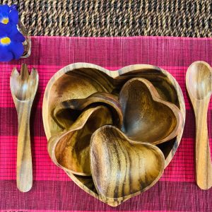 Acacia Wood Set of 8 | Heart design | Mother bowl with 5 servers and utensils | Handmade bowls | Salad Bowl | Pasta Bowl | Serving Bowl