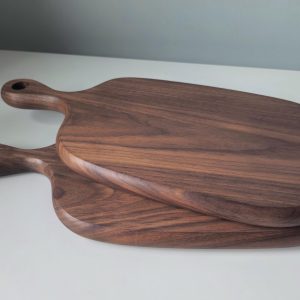 Solid Walnut Wood Cutting Board – Handcrafted Serving Board with Handle, Smooth Hand-Finished Grain, Chopping Board or Serving Tray