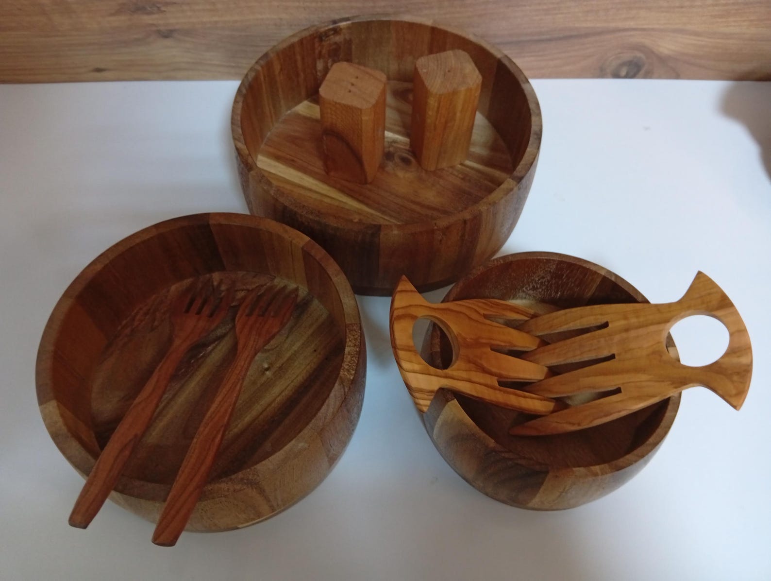 4483580589-img-9 Acacia Wood Salad Bowl Set, Olive Wood Servers, Magnetic Shakers, 7-Piece Rustic Kitchen