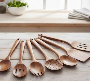 Handmade Wood Kitchen Utensil Set: 7-Piece Eco-Friendly Cooking Tools